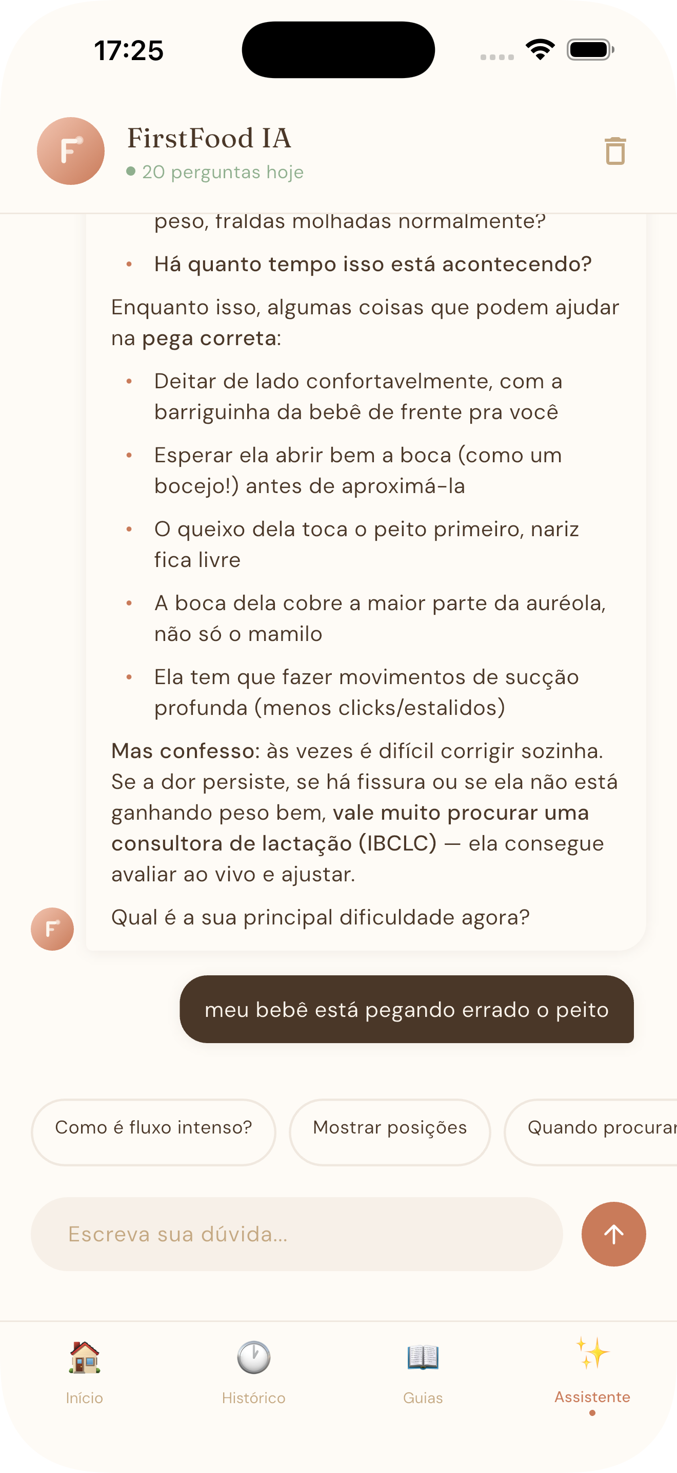 Conversa com a assistente de IA FirstFood tirando dúvidas sobre amamentação